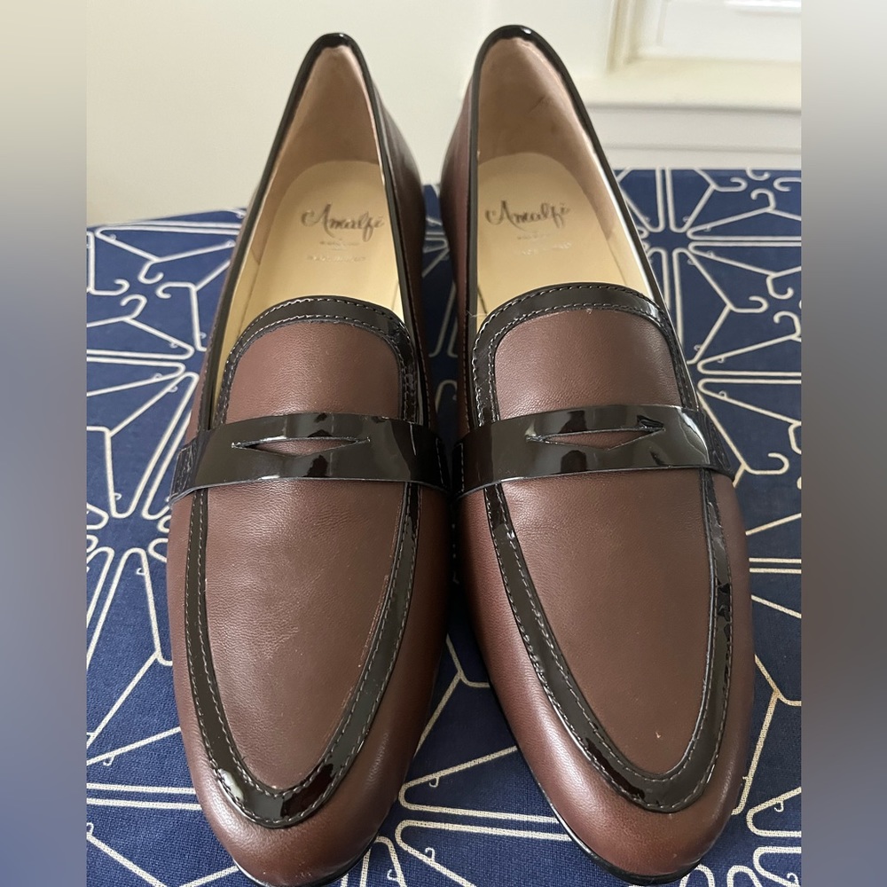 **SOLD ELSEWHERE** Amalfi by Rangoni Firenze, 10 narrow